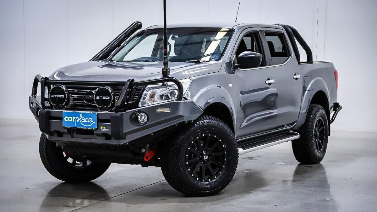 Nissan Navara image 1