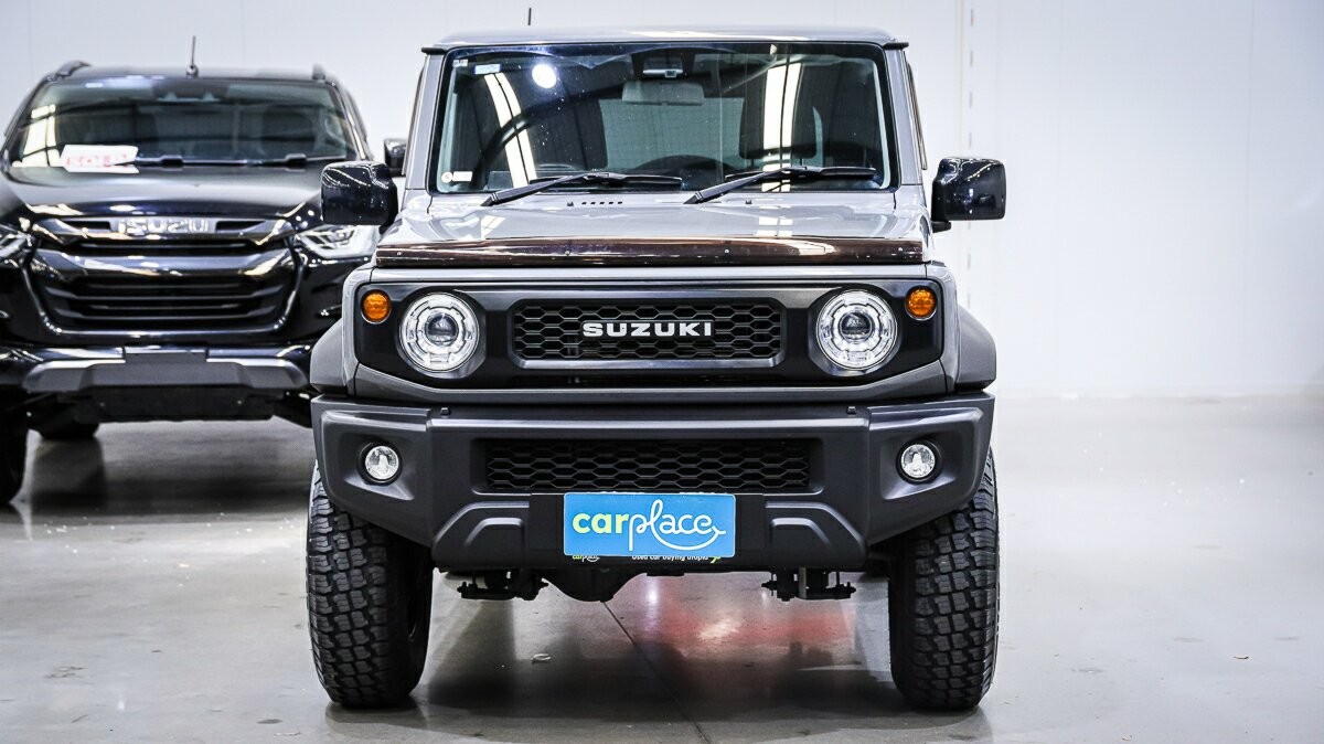 Suzuki Jimny image 2