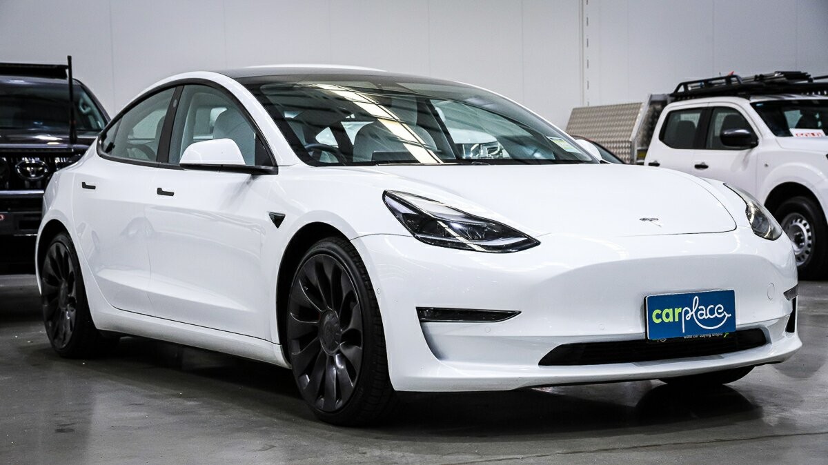Tesla Model 3 image 3