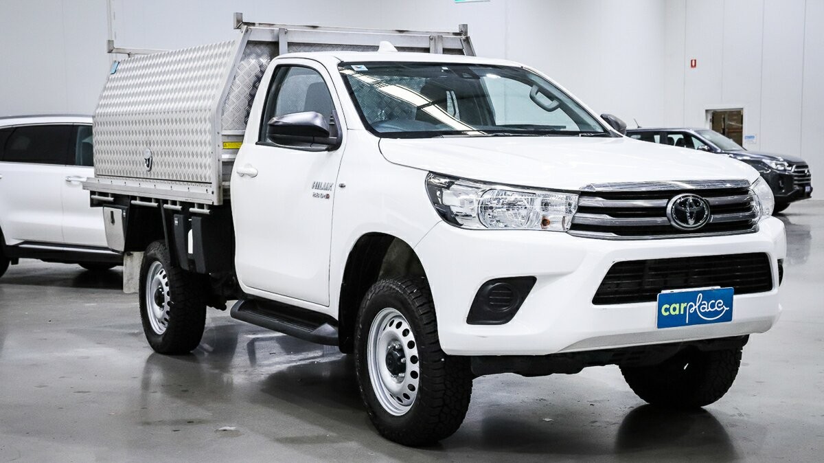 Toyota Hilux image 3