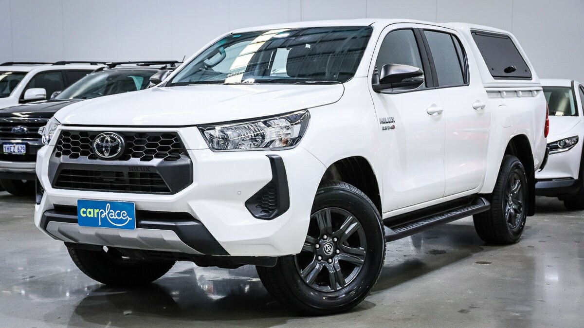 Toyota Hilux image 1