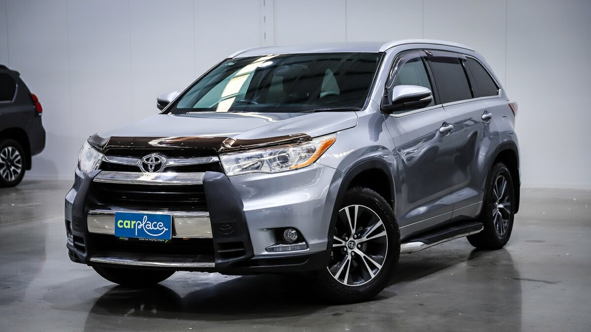 Toyota Kluger image 1