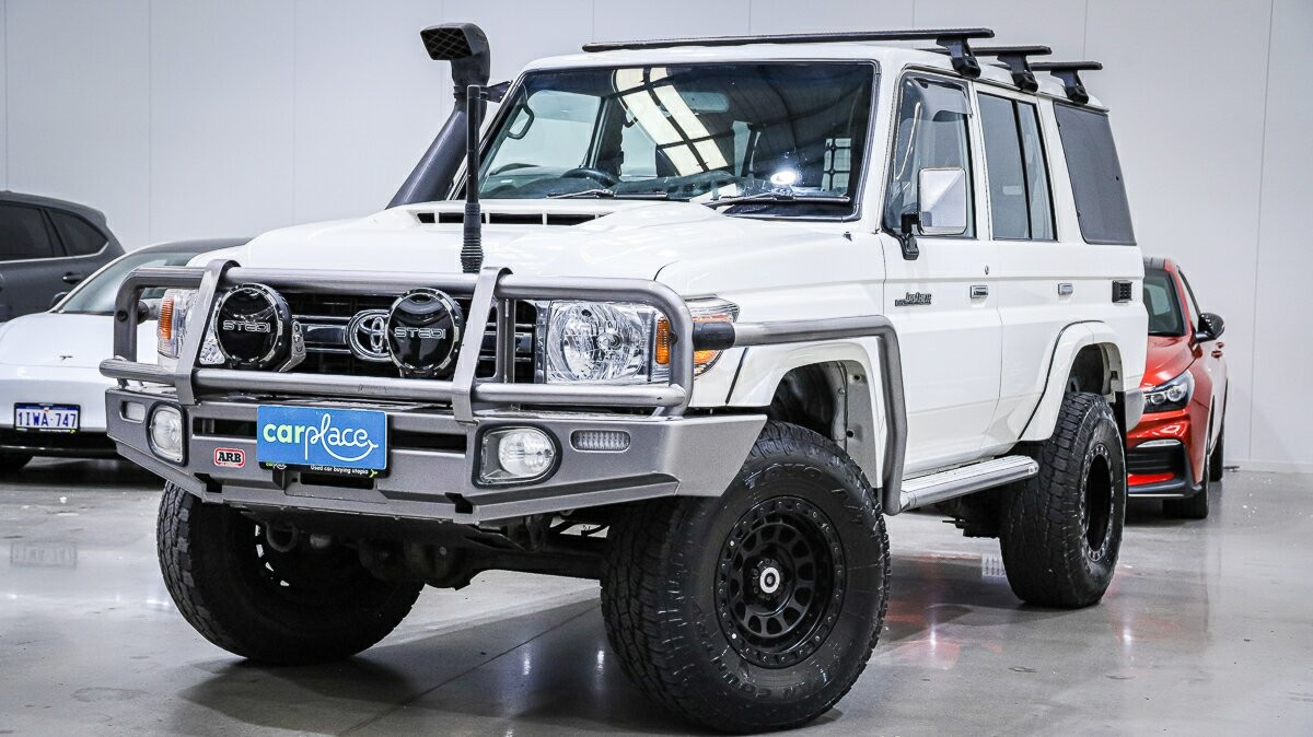 Toyota Landcruiser image 1