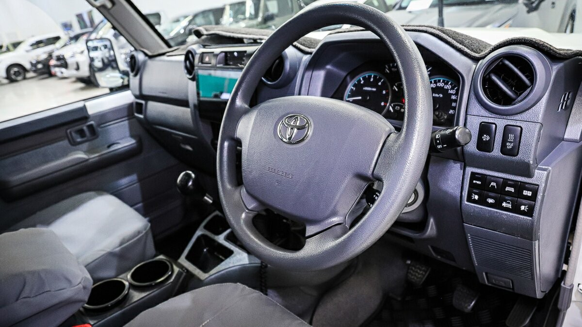 Toyota Landcruiser image 4