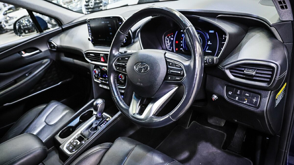 Hyundai Santa Fe image 4