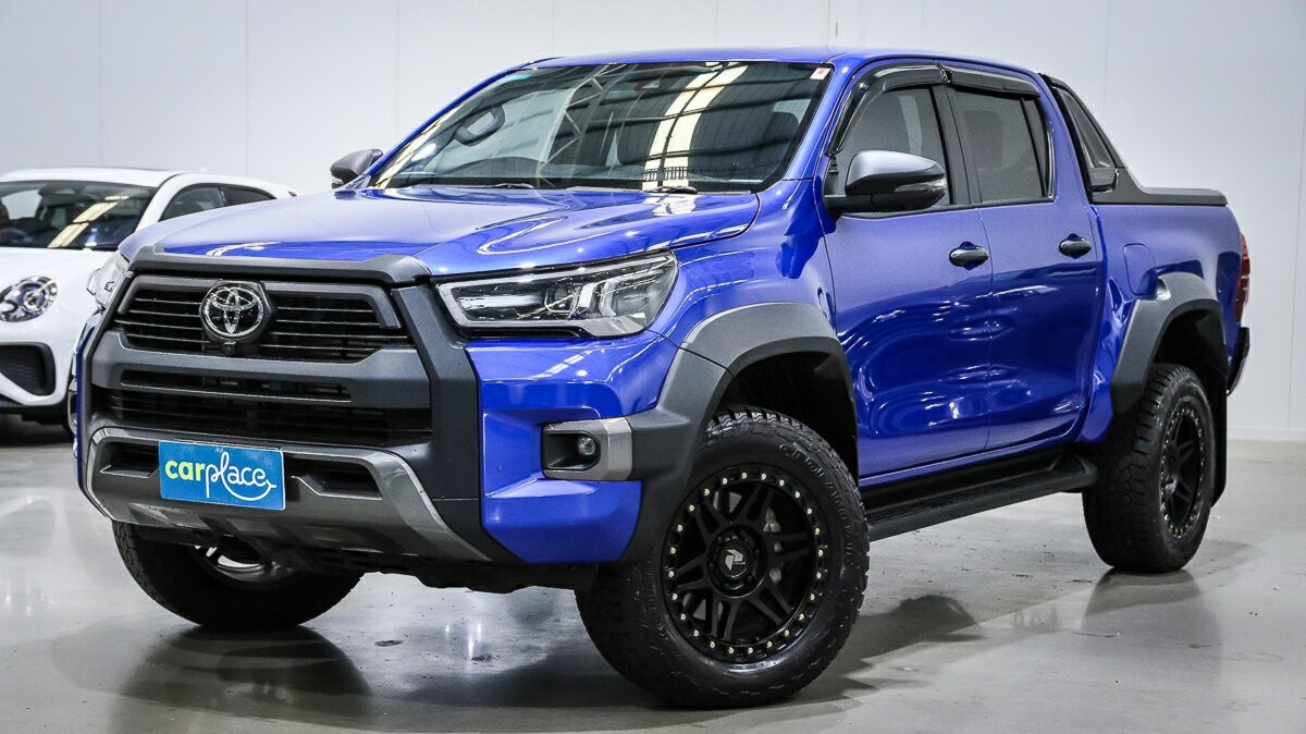 Toyota Hilux image 1