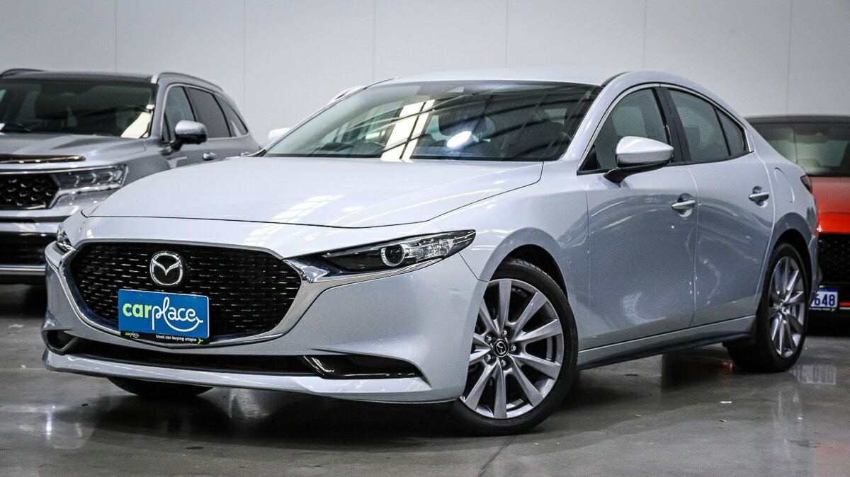 Mazda 3 image 1