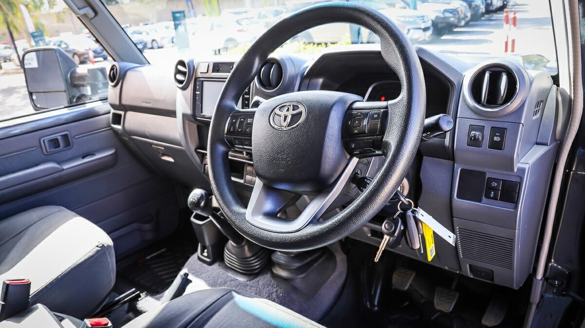 Toyota Landcruiser image 4