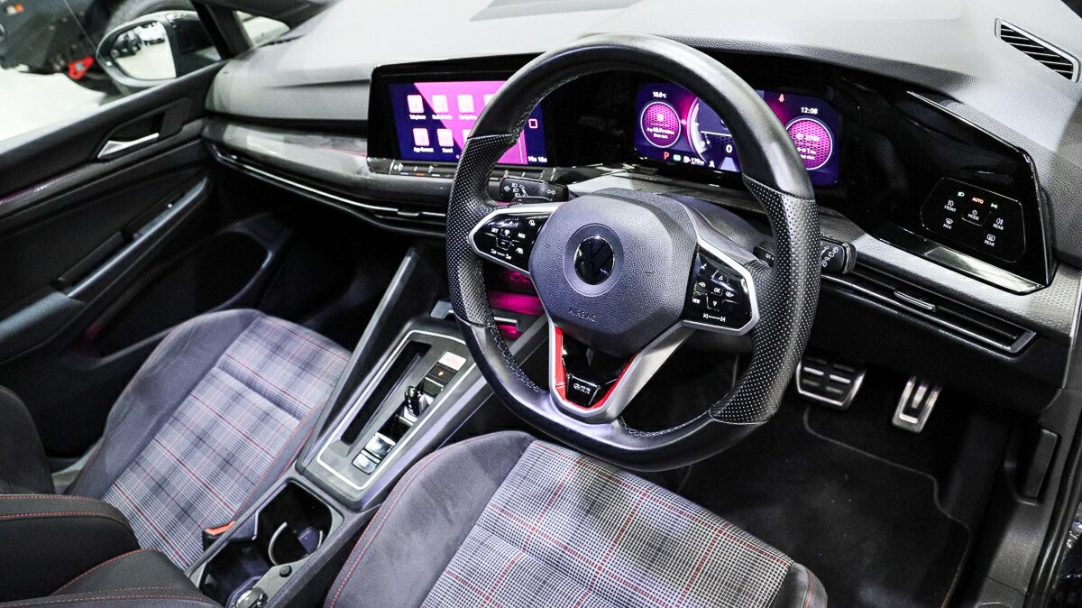 Volkswagen Golf image 4