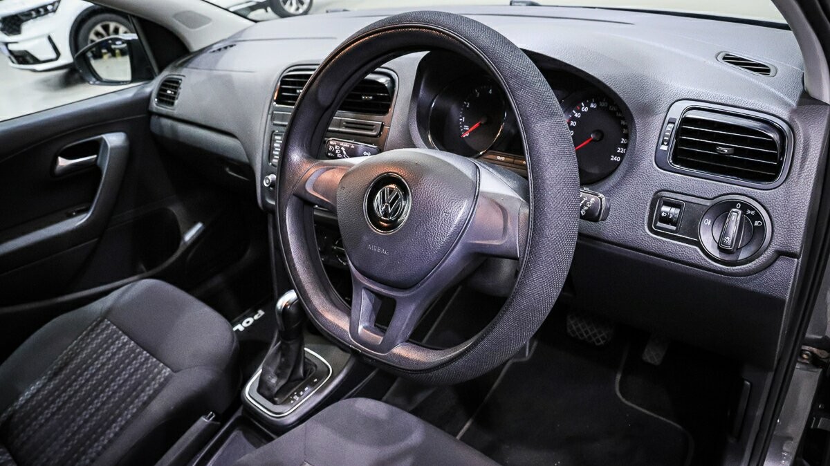 Volkswagen Polo image 4