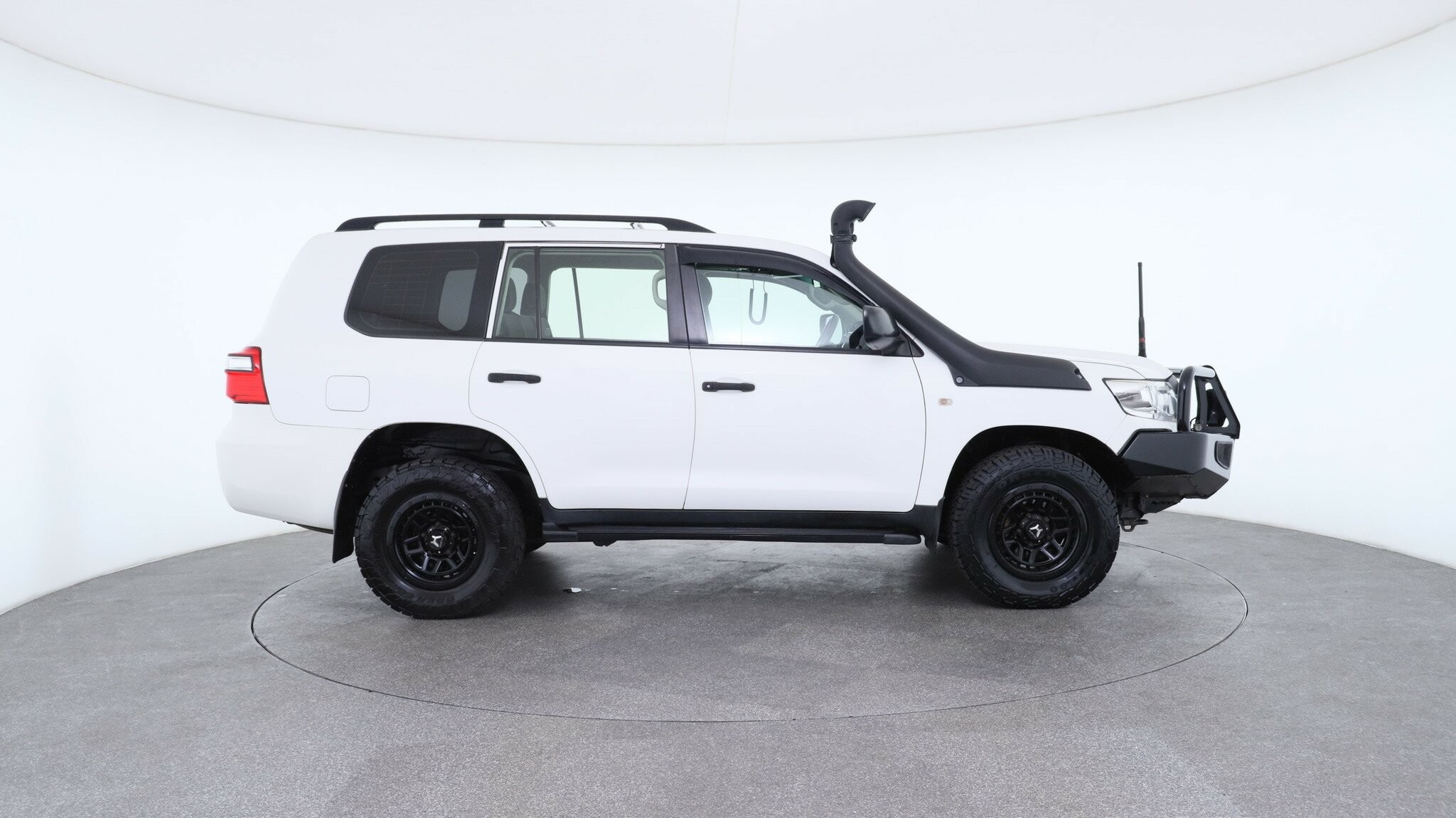 Toyota Landcruiser image 4