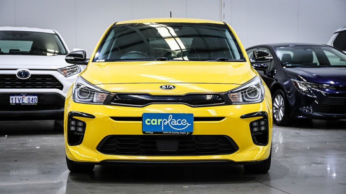 Kia Rio image 2