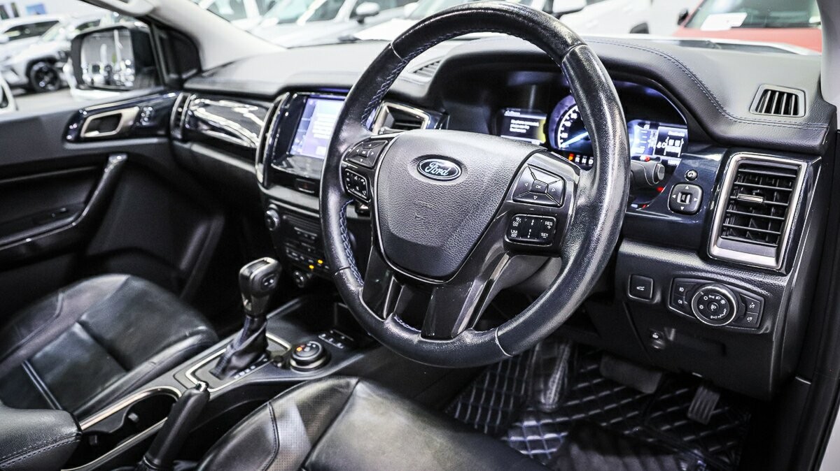 Ford Everest image 4