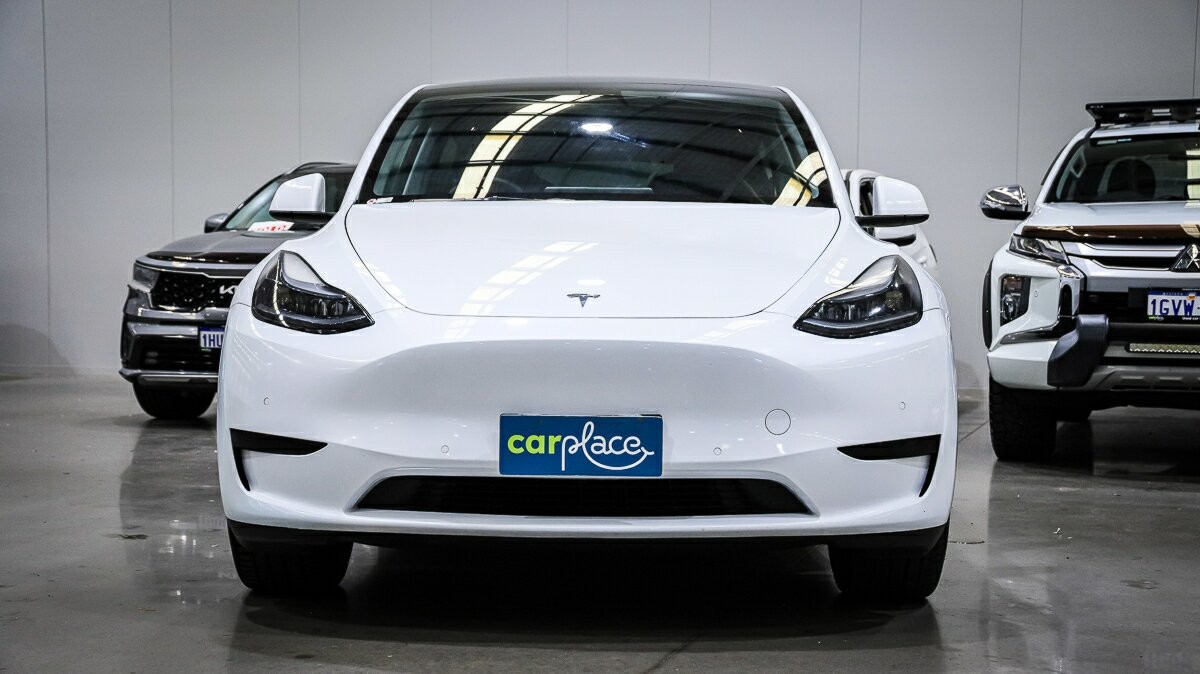Tesla Model Y image 2