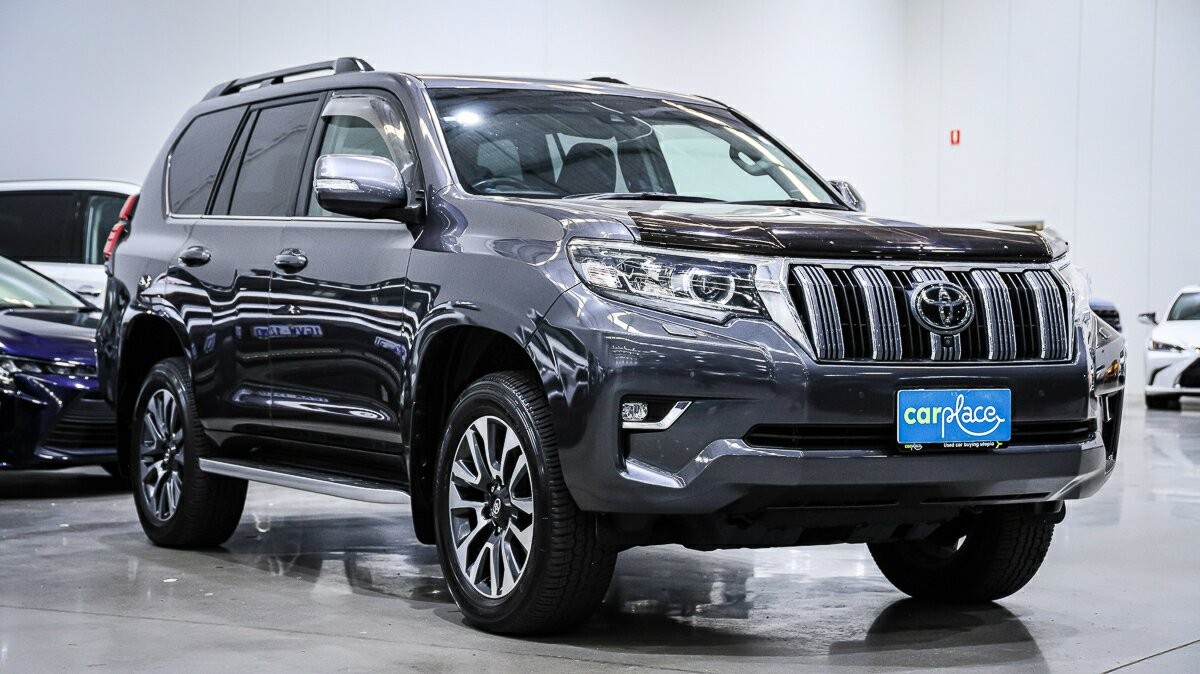 Toyota Landcruiser Prado image 3