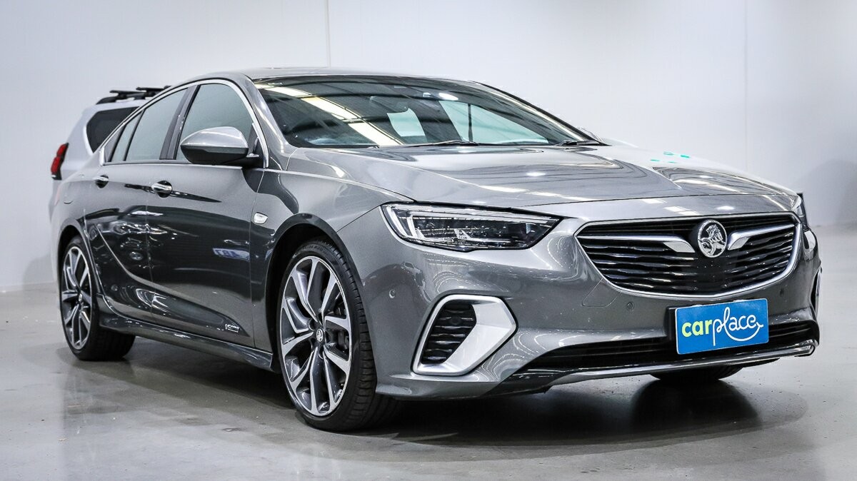 Holden Commodore image 3