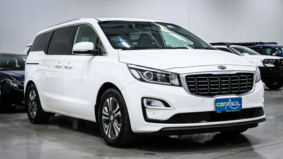 Kia Carnival image 3