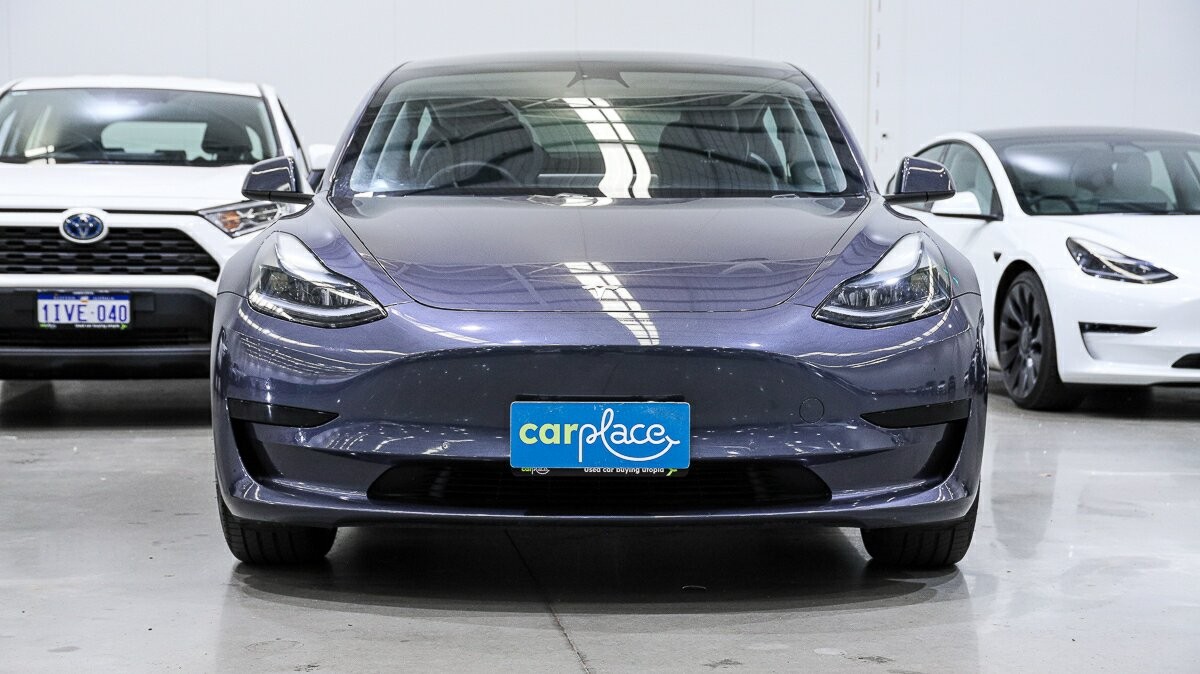 Tesla Model 3 image 2