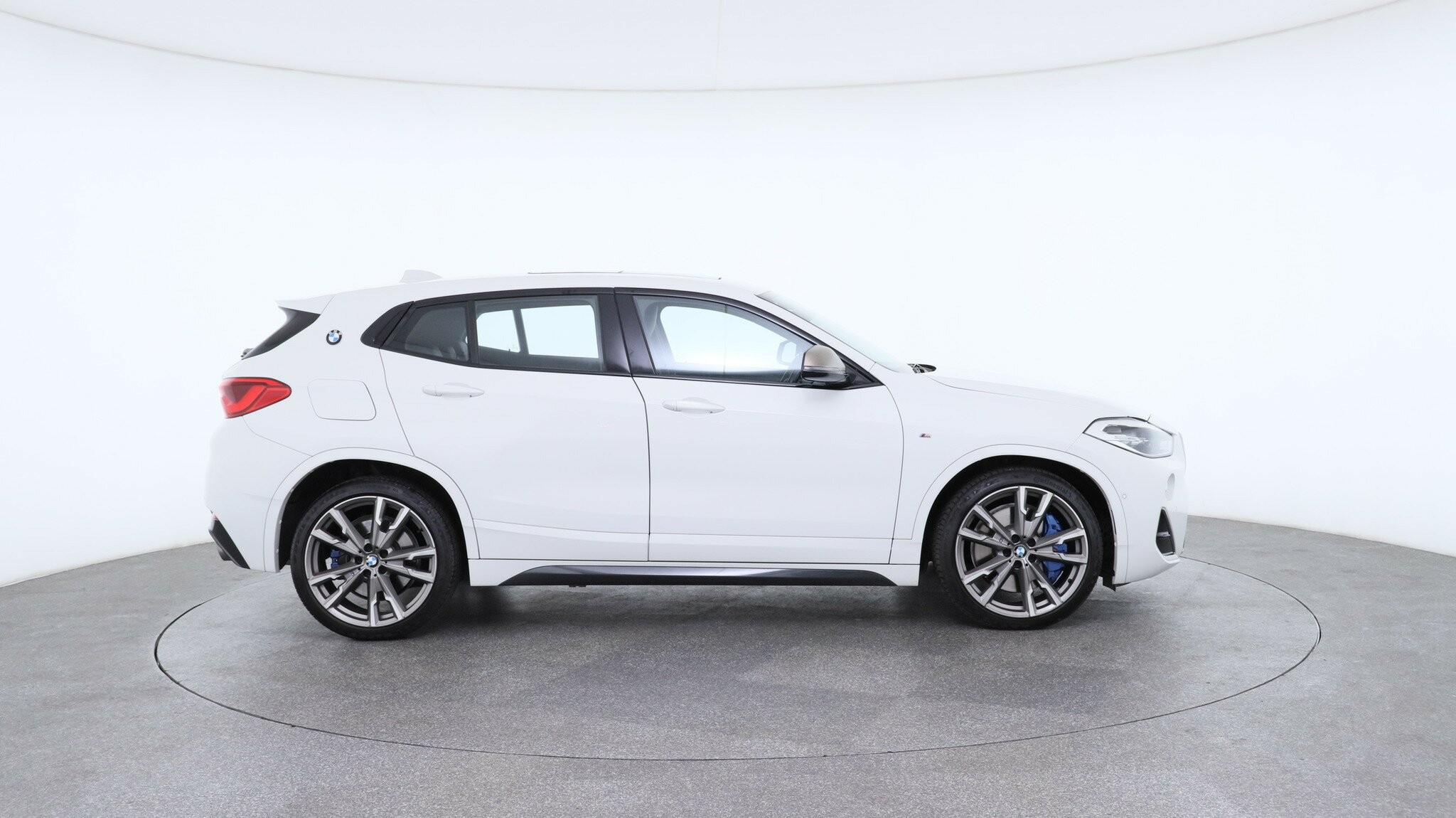 BMW X2 image 4