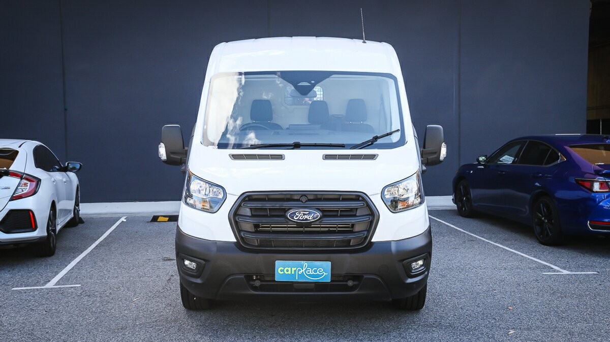Ford Transit image 2