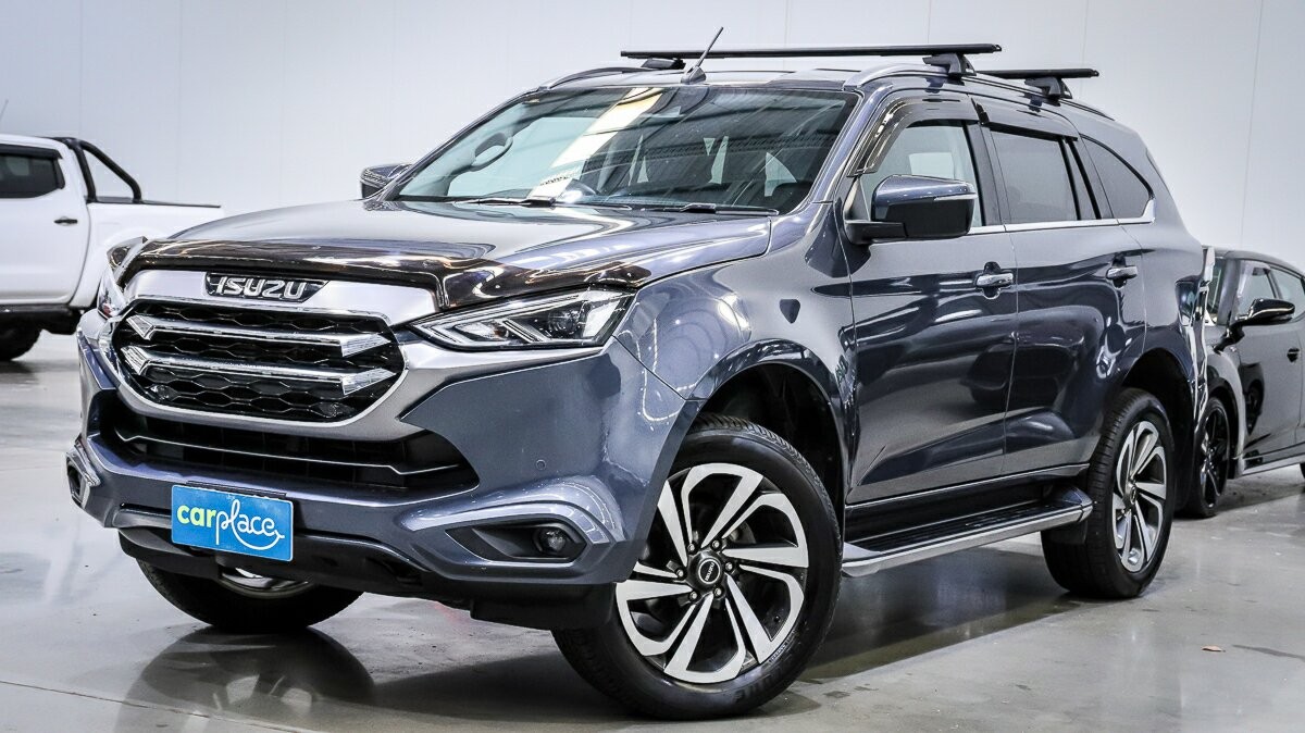 Isuzu Mu-x image 1