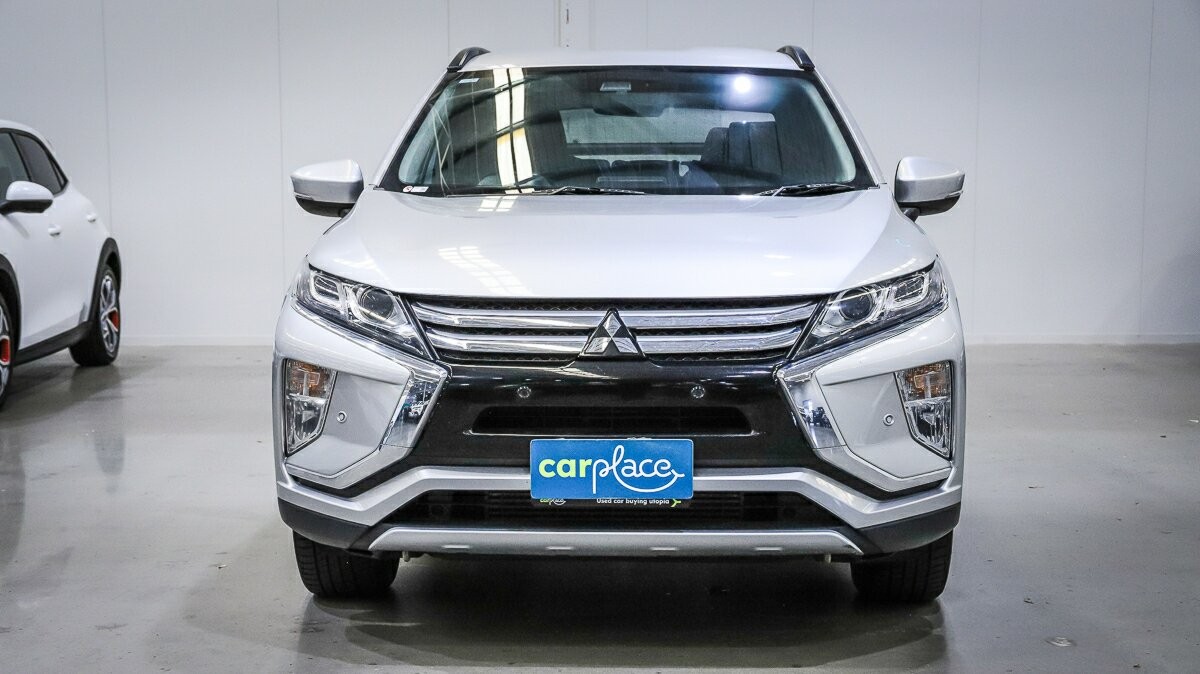 Mitsubishi Eclipse Cross image 2