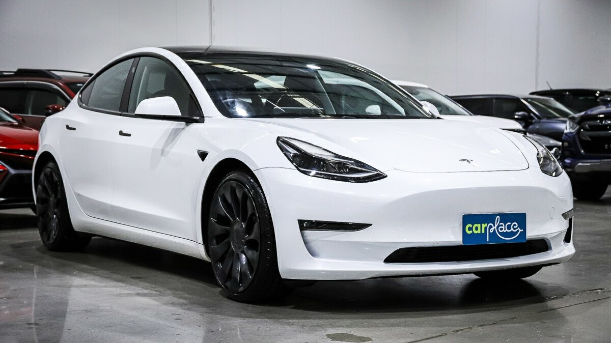 Tesla Model 3 image 3
