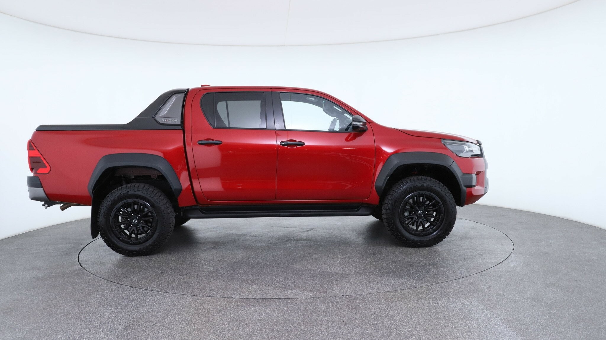 Toyota Hilux image 4