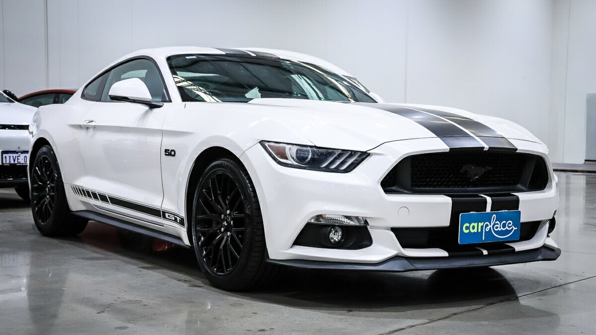 Ford Mustang image 3
