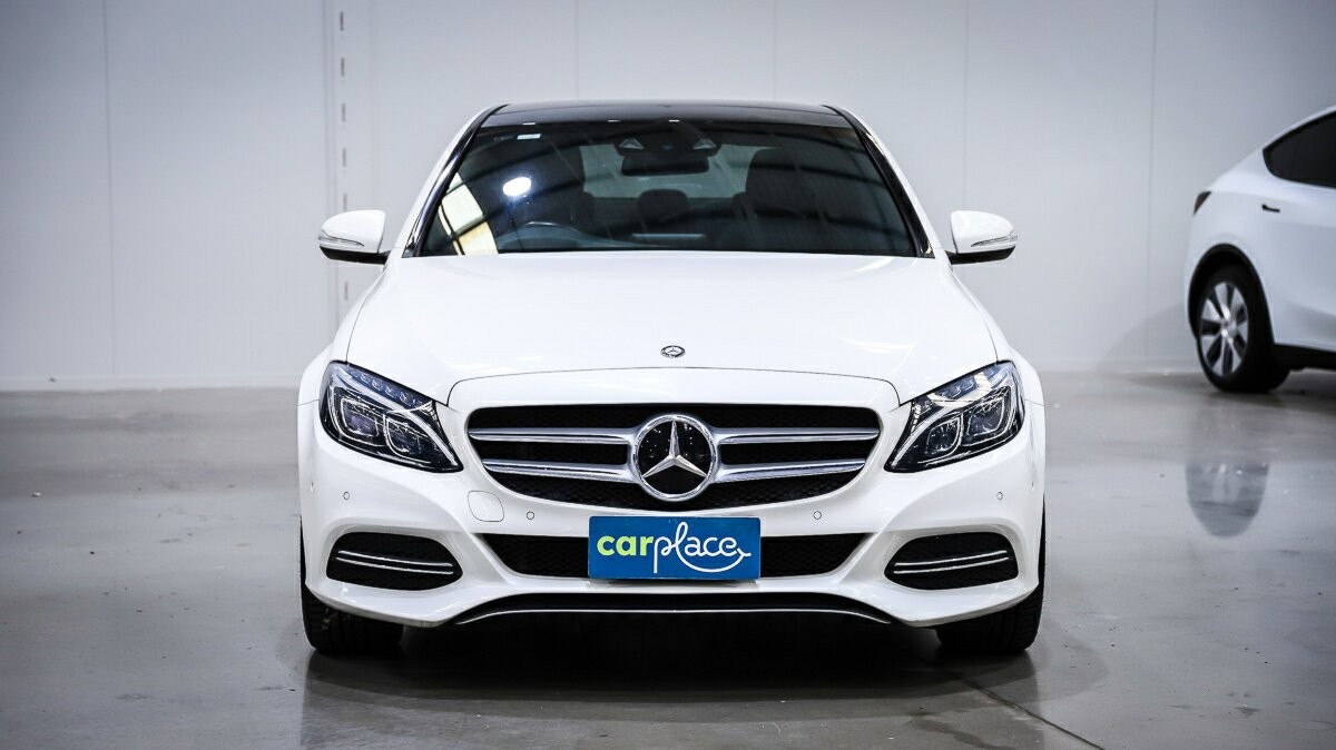 Mercedes Benz C-class image 2