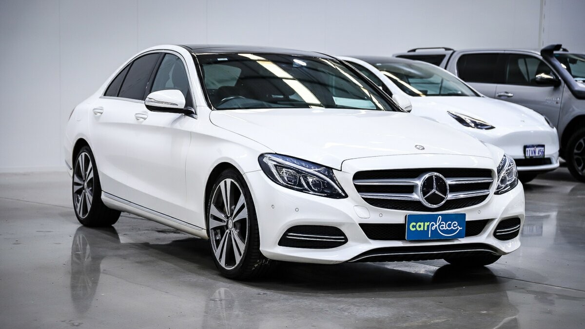 Mercedes Benz C-class image 3