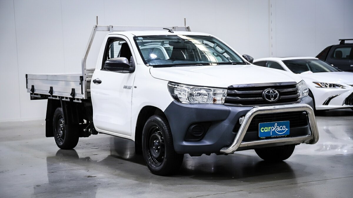 Toyota Hilux image 3