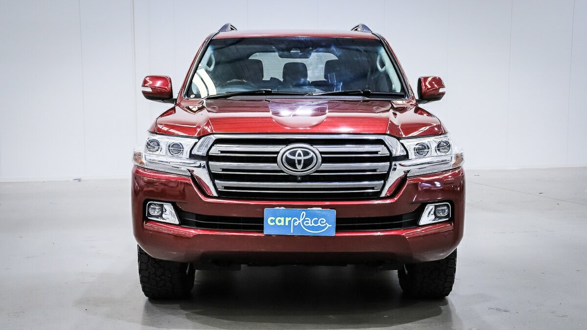 Toyota Landcruiser image 2