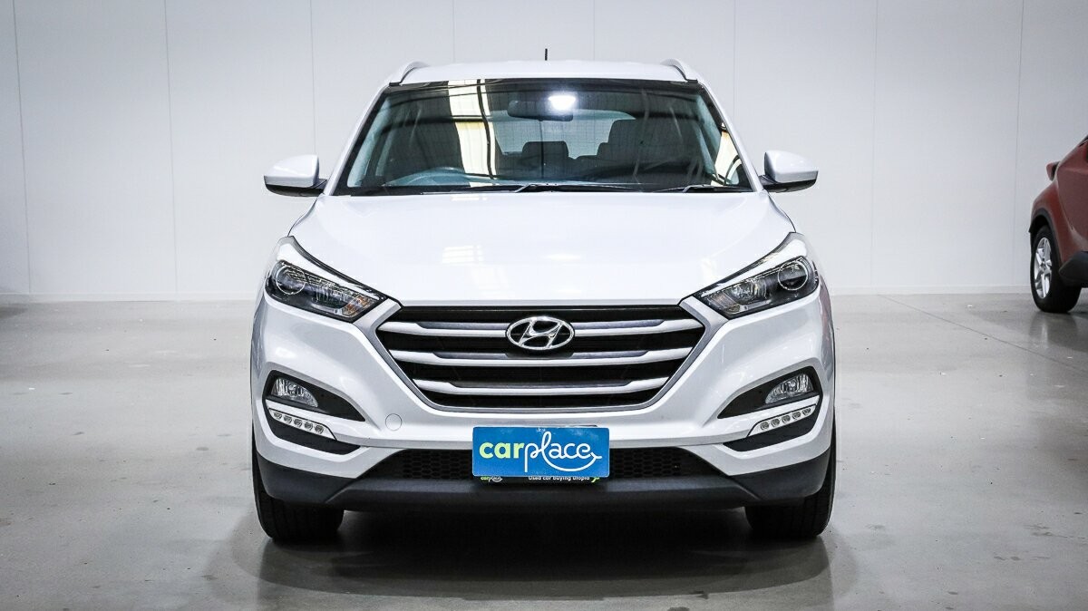 Hyundai Tucson image 2