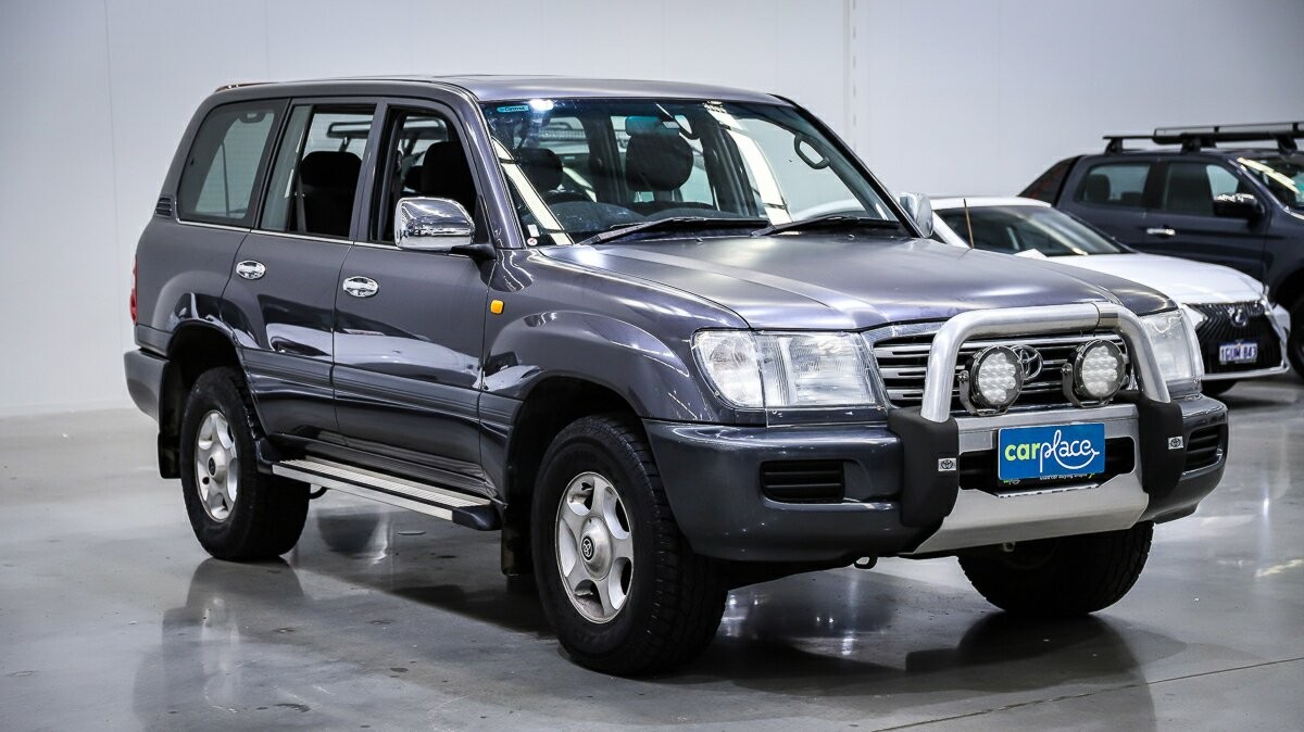 Toyota Landcruiser image 3