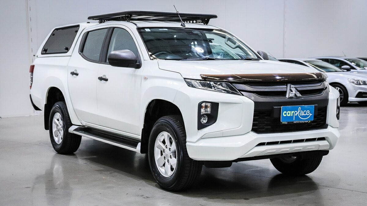 Mitsubishi Triton image 3