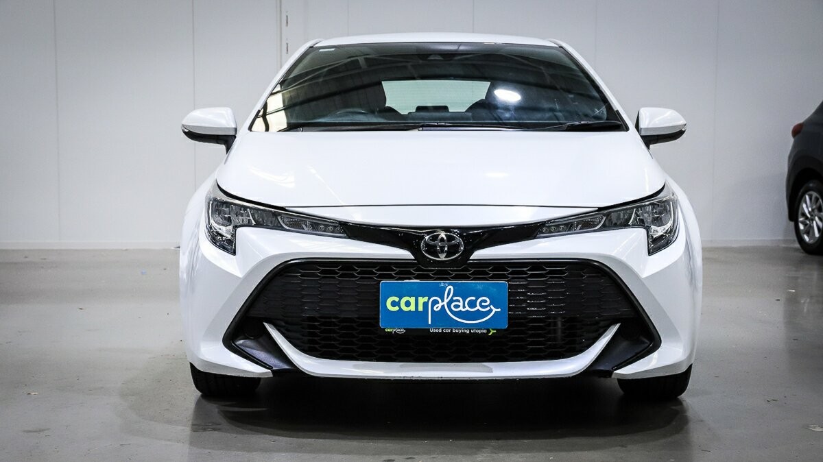 Toyota Corolla image 2