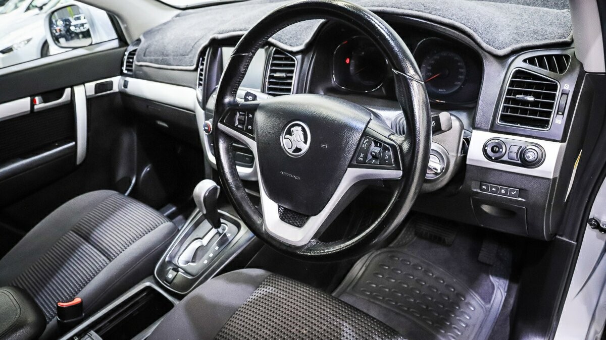 Holden Captiva image 4