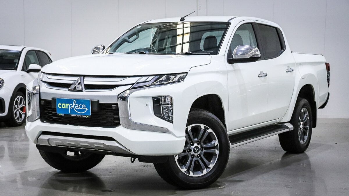 Mitsubishi Triton image 1