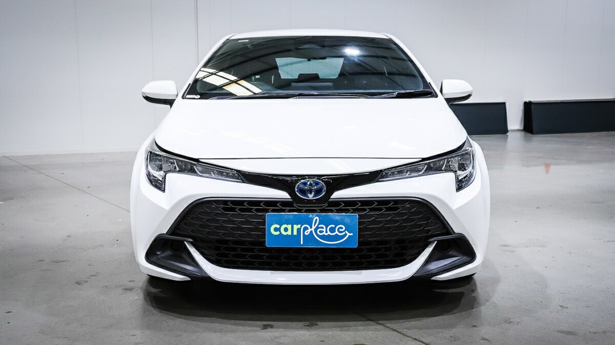 Toyota Corolla image 2