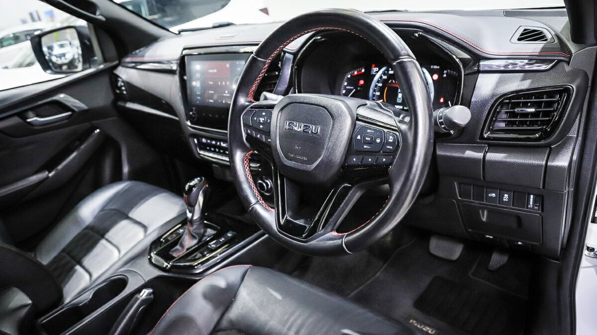 Isuzu D-max image 4