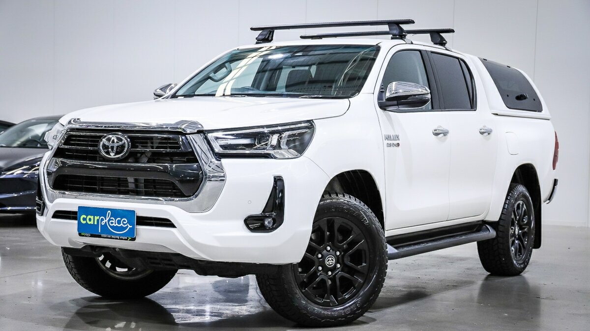 Toyota Hilux image 1