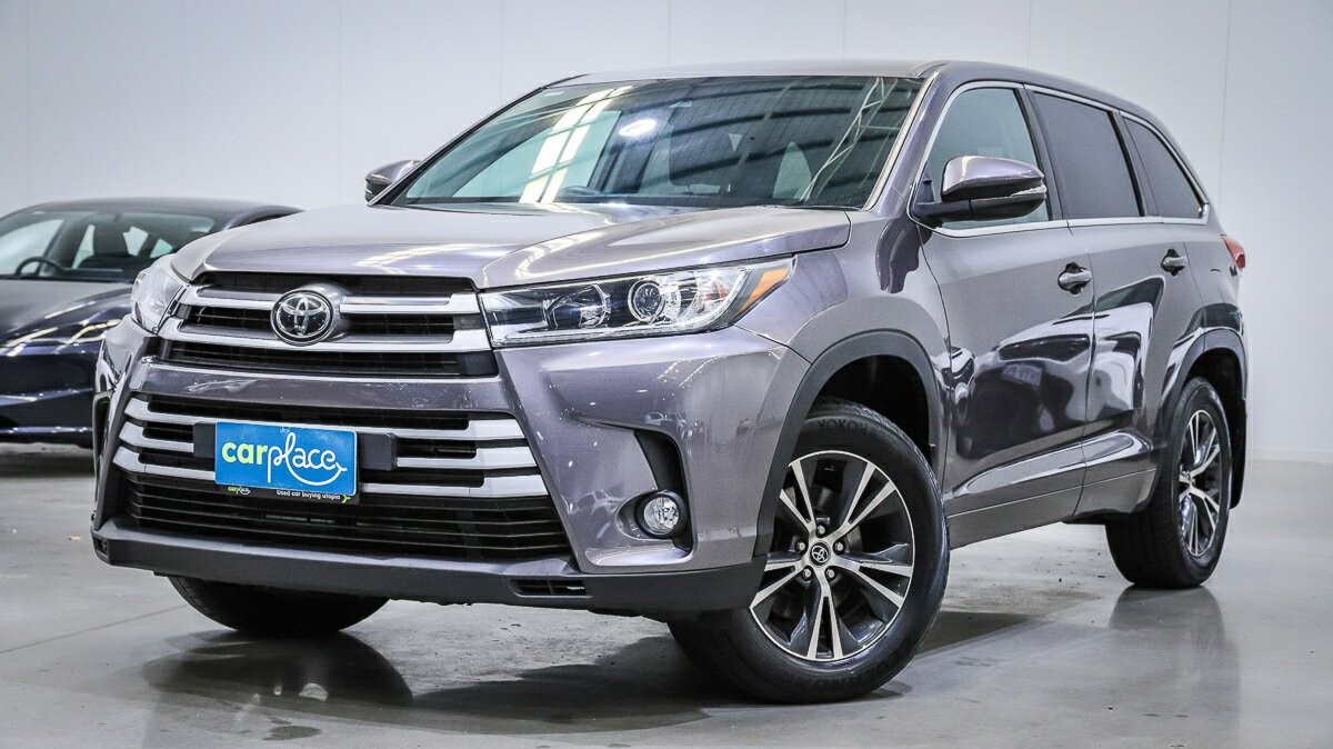 Toyota Kluger image 1