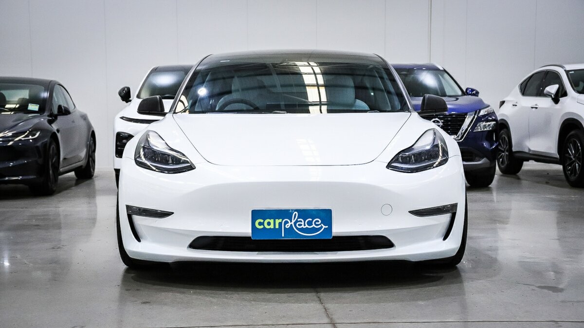 Tesla Model 3 image 2
