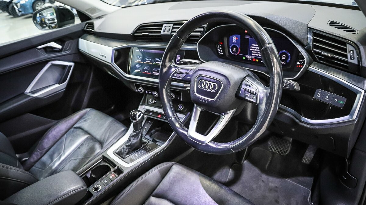 Audi Q3 image 4