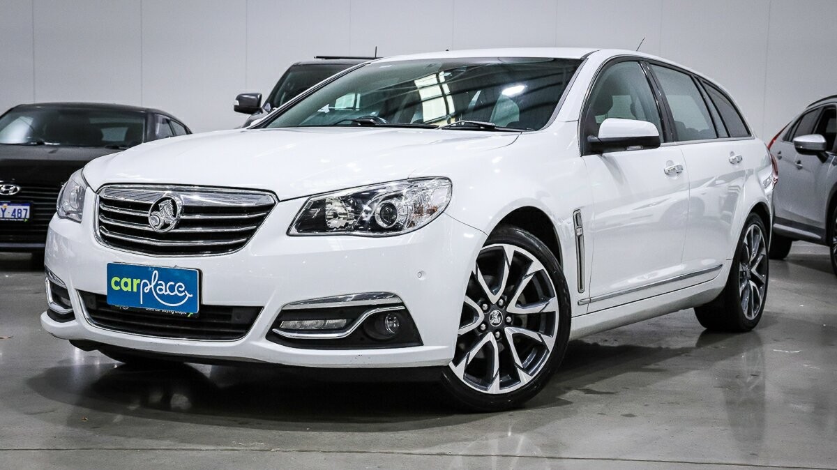 Holden Calais image 1