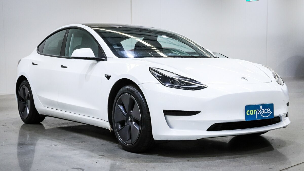 Tesla Model 3 image 3