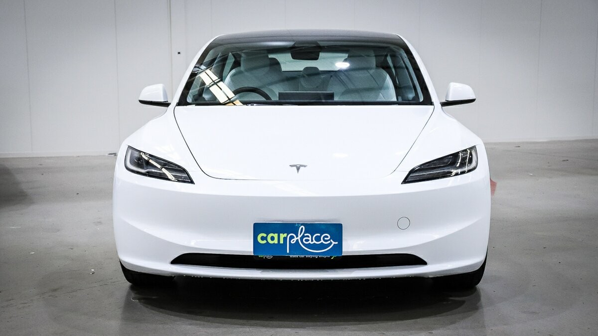 Tesla Model 3 image 2