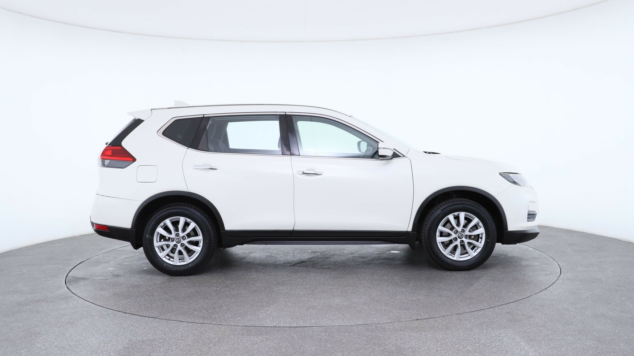 Nissan X-trail image 4