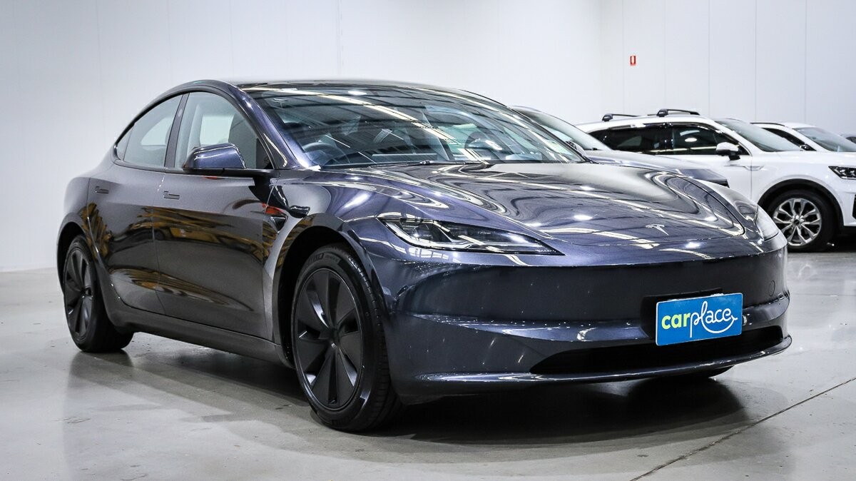 Tesla Model 3 image 3